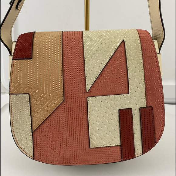 Authentic Tory Burch patchwork Nubuck leather flap - Picture 3 of 16